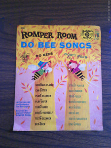 Romper Room Do Bee Songs 45 Golden Yellow Record with Sleeve Mitch Miller and Orchestra 78RPM  1960