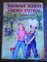 Brownie Scouts in the Cherry Festival by Mildred Wirt 1950 HC