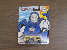 Hot Wheels DC Comics Darksied Dream Van XGW