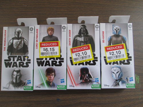 Star Wars Set of 4 Action Figure, Mandalorian, Luke Skywalker, Darth Vader & Bo-Katan 2022