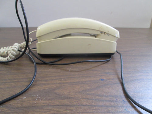 Southwestern Bell Freedom Phone Cream Push Button with wall cord