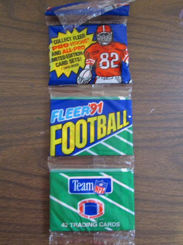 Fleer 1991 NFL Football 3 Pack 42 Cards Sealed 1991