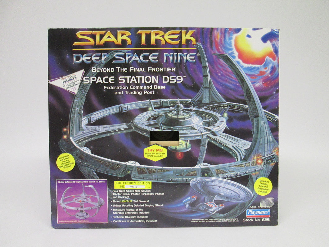 Star Trek Deep Space Nine Space Station DS9 Federation Command Base and Trading Post (1994)