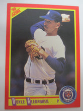 1990 Score Detroit Tigers Baseball Card #237 Doyle Alexander