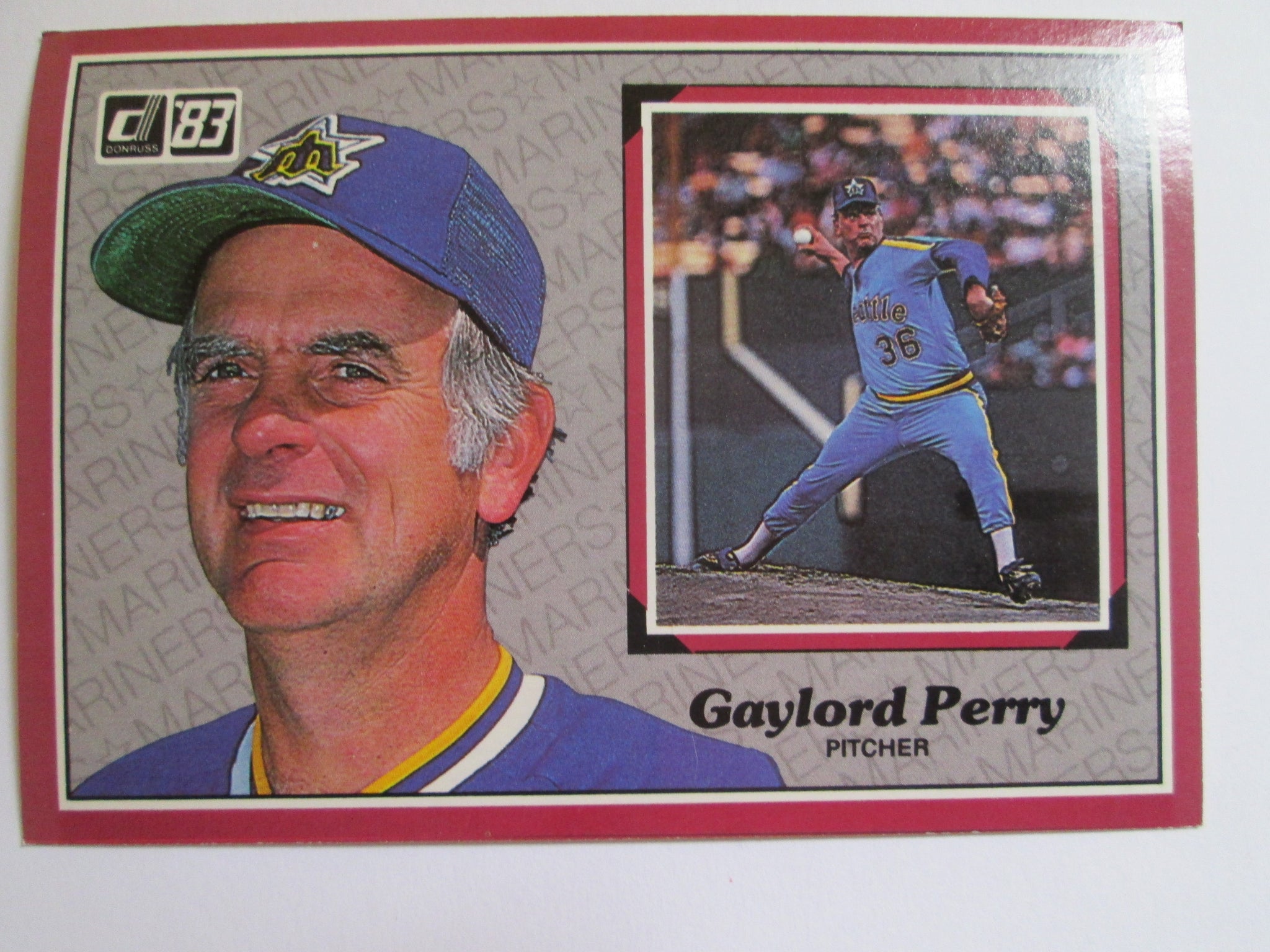 Gaylord Perry Donruss #28 Seattle Mariners 5 x 3 1/2 Baseball