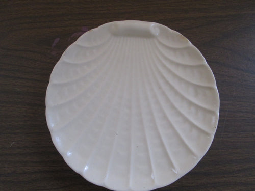 E&R Erphila Czecho-Slovakia Ceramic Shell Dish Plate/Bowl Vintage