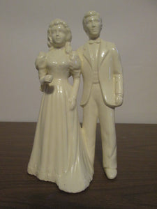 Bride & Groom Ceramic Figures White